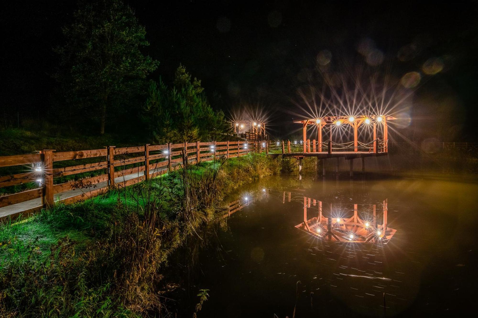 Hotel Glamping Pod Gwiazdami Pietrusza Wola Extérieur photo