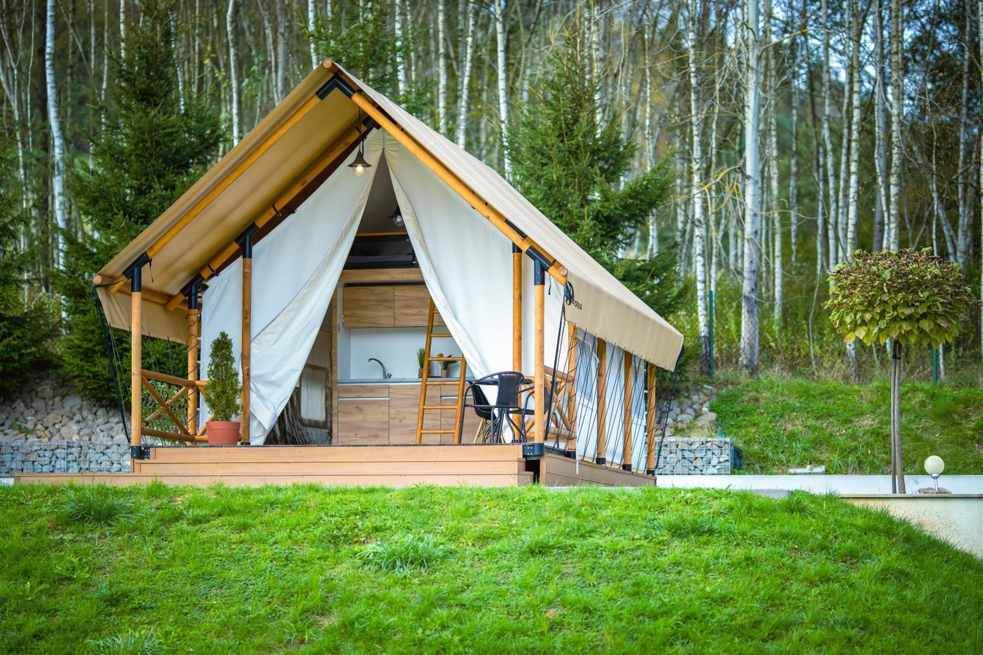 Hotel Glamping Pod Gwiazdami Pietrusza Wola Extérieur photo