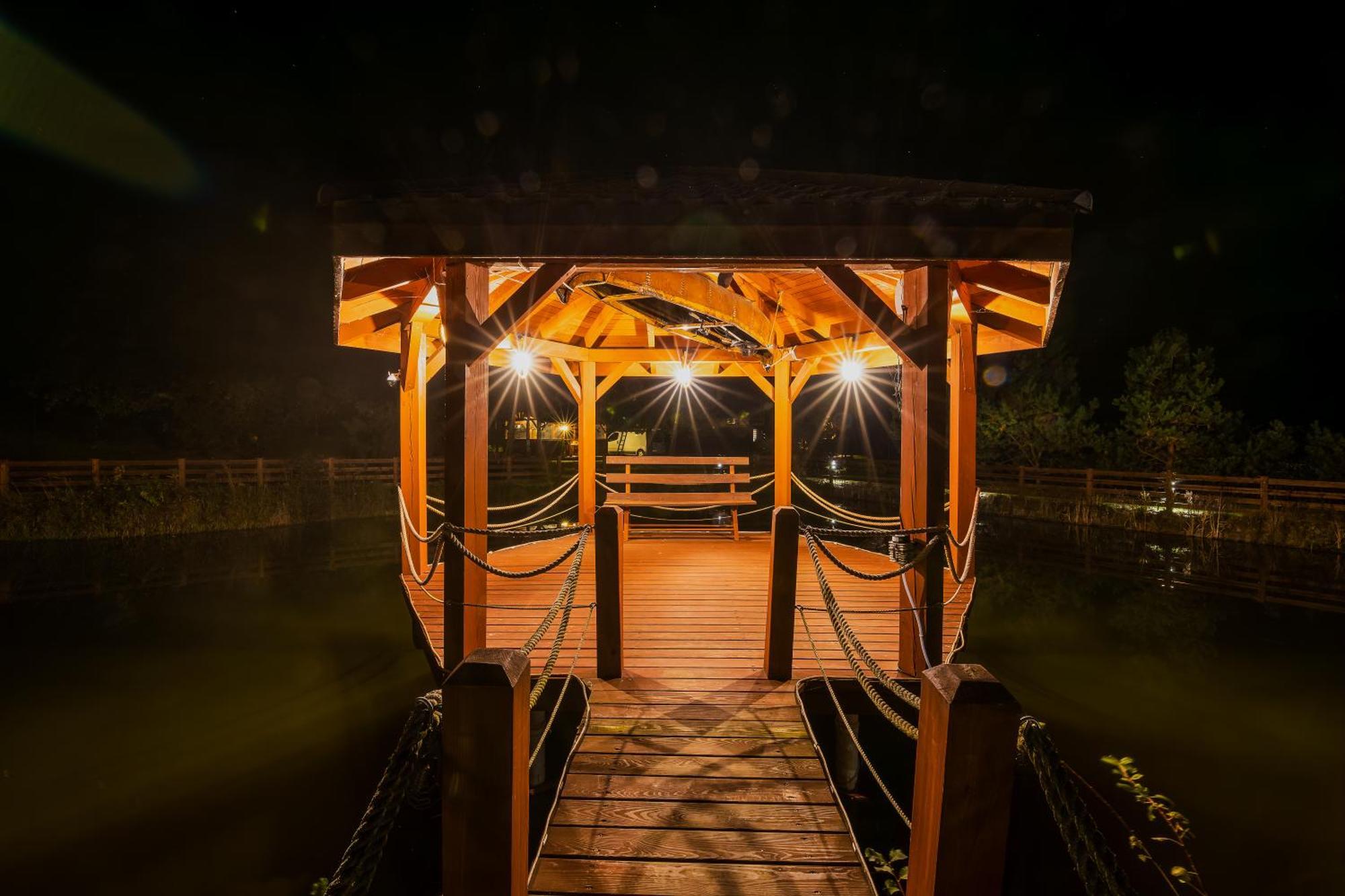Hotel Glamping Pod Gwiazdami Pietrusza Wola Extérieur photo